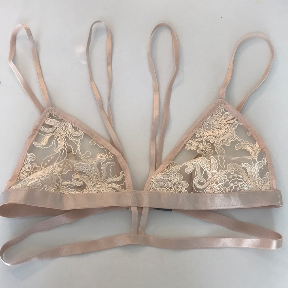 Eastnwestlabel nude axis bra